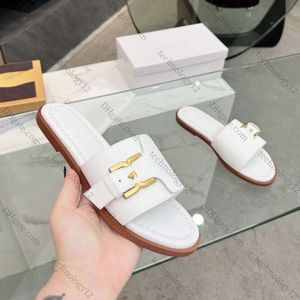 20242024 Mode Sommer Frauen Sandalen Designer komfortable und minimalistische flache Schuhe Einzigartige lässige Arbeit Strand Frauen Schuhe 10 1.