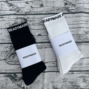 2 pares meias masculinas Spring Autumn Street Hip-Hop Socks de alta qualidade Black White
