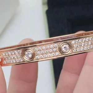 Pulseira de pulseira de designer superior Mantianxing Bracelet Jóias de aço inoxidável Linha dupla linha de diamante de diamante de três linhas não desaparece