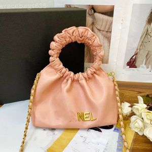 Designer Bag Lotus Leaf Pleated Bun Cloud Dumpling Bun Girls Bun 2024 Ny mode Fresh Summer Versatile Fragrant Style