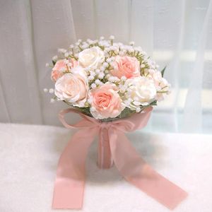 装飾的な花マリエージブーケウェディングブライドハンドホールドフラワーリボンピンクの白いシルクハンドメイド人工バラパーティーアクセサリー