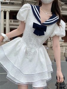 Платья для вечеринок Женщины Preppy Y2K White Mini Dress Summer Sweet Bow Navy Neck Neck Guted Gutde Grentle Vestidos Корейская повседневная одежда