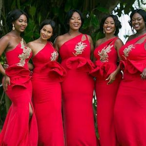 2021 Red Bridesmaid Dresses One Shoulder Keyhole Lace Applique Peplum Mermaid Front Slit Custom Made African Made of Honor Gown Vestido 274l