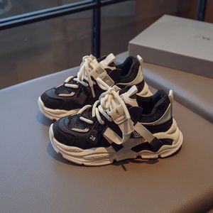 Bambini Mesh Mesh traspirabili sneaker casual sneakers scartoni sportivi per ragazzi per ragazzi scarpe da corsa per bambini tennis 3-6 anni sneakers robusto 240510