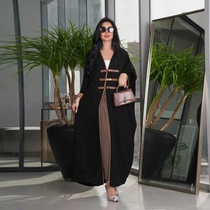 Abbigliamento etnico 2024 Nuovo Dubai Modest Modest Solid Open Kimono Abayas Buckle Long Slve Contrast Colore Robe Ramadan Women Muslim Robe T240510