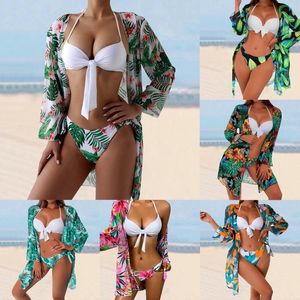 Set di bikini da bagno femminile da donna Donne tre pezzi costiera costume da bagno su 2024 a maniche lunghe a maniche lunghe a maniche lunghe