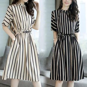 Party Dresses Office Lady Korean Striped A-Line Midi Dress 2024 Summer Short Sleeve Kvinnliga kläder Fashion Shirring Midja Löst Basic