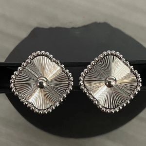 Flowers Earing Designer Earrings Van Clover Stud Trends Woman Fashion Ear Jewelry Women Cjeweler Four Leaf orecchini 454554