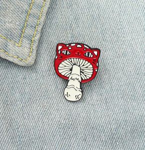 Mini Red Mushroom Frog Cowboy Brooch Alloy Paint Smiling Face Collar Pins Women Girls Backpack Clothes Badge Fashion Accessories W6660756