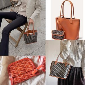 Beatiful Designer Fashion Tote Påsar Läderhandväskor Crossbody Wallet Shoulder Womens Bag stor kapacitet Dubbelsidig shopping Totes Walking Street