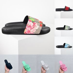 Designers tofflor för män kvinnor blommor glider lägenheter plattform sandaler gummi brokad glider mulor flip flops strandskor loafers skjutreglage pantoufle claquette rum