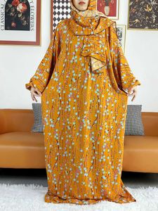 Etniska kläder 2023 Muslimska kvinnor huva Abaya Turkiet-afrikansk bomullsbagel Kaftan med hijab blommor tryck Dubai Saudi Robe i Ramadan T240510