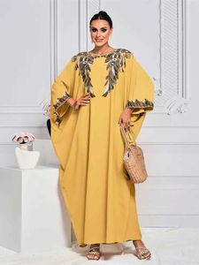 Ubranie etniczne Summer Hafted Batwing Abaya Dubai Luxury 2024 Muzułmańskie Damen Maxi Kaftan sukienki dla kobiet Islam Ubranie Djellaba Femme T240510