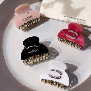 Barrettes designer marca letra clipe de cabelos garras de barrette material clássico charme girls meninas cabelos de moda acessório de cabelo de alta qualidade