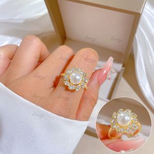 Gold Pearl 18K Anel Open Ring Designer Rings para mulheres Elegantes Ajuste Ajuste Jóias de Jóia Feminina Aniversário de Casamento Diamante Anel Diário de Finger Finger Brass Ring