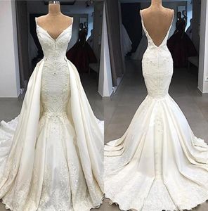 Luxuriöser V -Hals zartes Meerjungfrau Brautkleid mit abnehmbarer Zug Flecken Spitze Plus Größe Rückenfreie Brautkleider Custom8325059