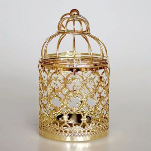 Candle Holders Europe Golden Hollow Metal Pattern Cylinder Holder Wedding Centerpieces Decorativ Iron Candlestick Lantern Decor Crafts