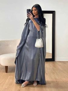 Etniska kläder Ramadan Eid Summer Satin Batwing Abaya Dubai Luxury 2024 Women Islam Muslim Maxi Shiny Kaftan Dresses Ka Caftan Marocain T240510