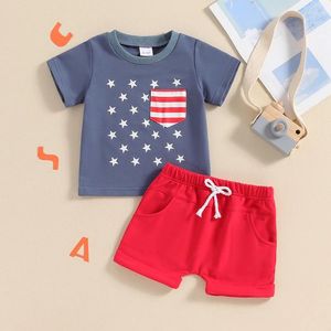 Kläderuppsättningar 2024-02-26 LIORITIIN 3-24M Kid Baby Boy 4: e juli outfit Starstripe Print Kort ärmstoppar med solida färgshorts sommar