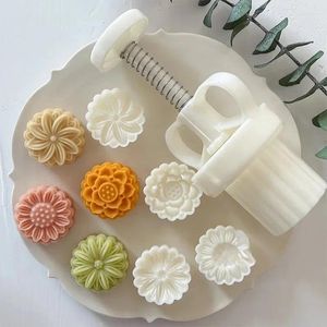 Pişirme Kalıpları 20G Mini Çiçek Ay Kek Küfü Maş Fasulye Daisy Ayçiçeği Lotus Şekli Kurabiye Damgası Orta Orta Sonbahar Festival El Pastalar