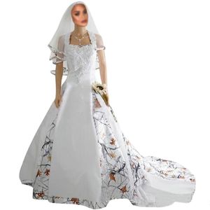 2021 Donne abiti da perline bianchi lunghi camo raso da matrimonio appliques in pizzo abiti da sposa allacciata con il velo mimetico sweep 233d