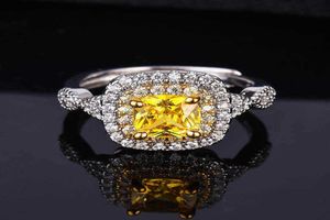Подушка в форме моделируемого желтого бриллиантового обручаемого кольца, покрытого PT950 Платиновым жирным квадратным квадратным квадратным квадратным квадратом Желтой алмазной открытие Women039S R7201410