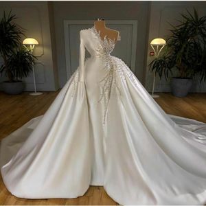 2020 Ball Gown Wedding Dresses Pearls Beadings One Shoulder Satin Long Sleeves Overskirts Detachable Train Mermaid Plus Size Bridal Gow 338F