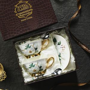 Europeanstyle Coffee Cup Set Bone China and Saucer Household Ceramic High End Afternoon Tea Gift for Friend 240508