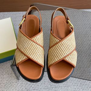 Donne casual sandalo piatto designer intrecciato sandali piattaforma piattaforma di paglia da spiaggia estiva comodo di lusso sandale sbip toes neutra overdoors scarpe top specchio qualità