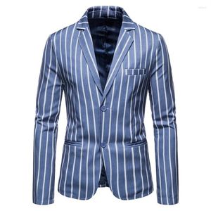 Abiti da uomo 2024 uomini giacche da uomo in modo blu a strisce blu due bottoni Blazer Blazer Abbigliamento formale di grandi dimensioni 5xl di grandi dimensioni 5xl