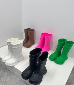 Plussize 2022 Top Designer Cross Rain Boots 고무 원 라운드 헤드 고급 방수 조합 3545 남성 크기 2956782