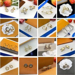 Lyxdesigner örhängen 925s Crystal Pearl Letter Flower Charm Clip Ear Stud Drop Earring Dingle Geometric Hoop Earring Gold Silver Plated Pardrop Women SMYCKE