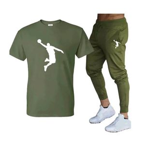 Mens Tshirt and Sports Pants Set Running Brand Casual Wear Hiphop Fashion Summer Rabatter 240422