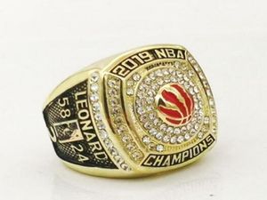 Jóias de moda americana wholeeuropeia 2019 Raptors Championship Ring Fãs de lembranças do festival de aniversário com caixa 8415420