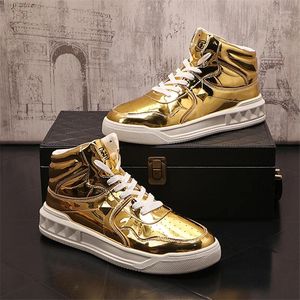 Lässige Schuhe 2024 Gold Silber Luxus Designer Männer flache Trainer atmungsaktueller Outdoor Walking Chucky Sneakers Zapatos de Mujer