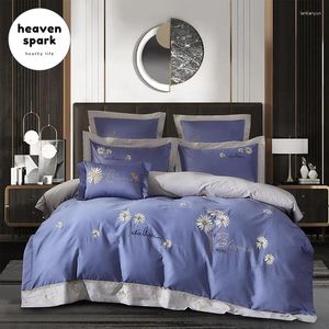 Sängkläder sätter lyx 5 färger 100 -tal blommor egyptisk bomullsklassisk broderi täcke täcker platta lakan örngott 4 st sängkläder