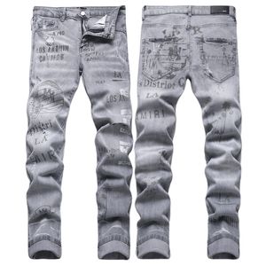 Мужские джинсы Европейская буква Amiriiocn Мужская вышивка для вышивки лоскутной тренды бренд бренд мотоциклетные брюки Мужские скипные разорванные AM3634 Размер 29-38