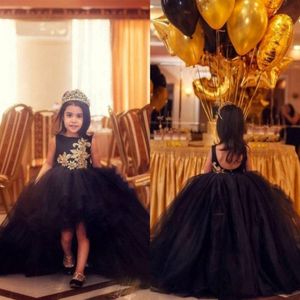 2020 Modern Black Ball Gown Hi Lo Girls Graduation Dresses Gold Embroidery Bateau U Open Back Pageant Flower Girl Dresses First Communi 243P