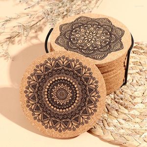 Maty stołowe 12PCS Mandala Design Okrągły kształt drewniane podstawki z korkiem z szafą