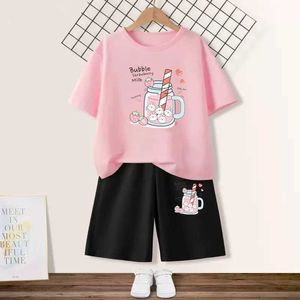 衣類セット女の子の夏の服セットストロベリージュースTシャツ+ショートパンツ2ピースセットチルドレンキャバイ半袖衣類3-14年