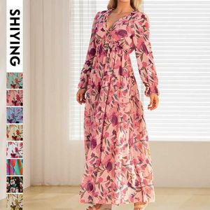 Two Piece Dress New Spring/Summer 2024 floral womens dress with deep V-neck pleated edge and bubble sleeves tank top Q240511