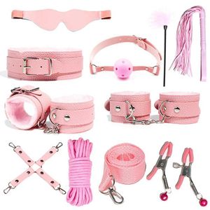 Andra hälsoskönhetsartiklar Leksaker för par PU bondage Set Handbojor Game Whip Gag Shackles Collar Fluff Stick Nipple Clamp för par T240510