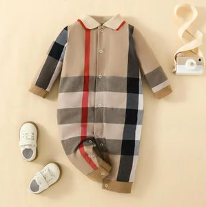 Designer Rompers Spring Autumn Baby Brand Rompers Kids Long Sleeve Ploid Stuitsuits Torn-Down Collar Hold-Down Covra