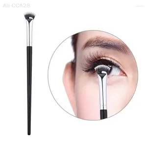 Escovas de maquiagem 1pc Brush de cílios em forma de ventilador Soft No Shedding Professional Beauty Mascara Highlighter Powder Smudge Tool Tool