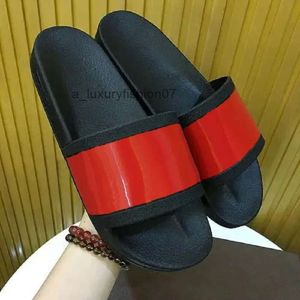 Designer desliza para homens chinelos chinelos de verão sandália slide plataforma plana ladries shoes de moda caseira chinelos listrados abelhas causais ggitys corwlb