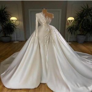 2020 Ball Gown Wedding Dresses Pearls Beadings One Shoulder Satin Long Sleeves Overskirts Detachable Train Mermaid Plus Size Bridal Gow 241P