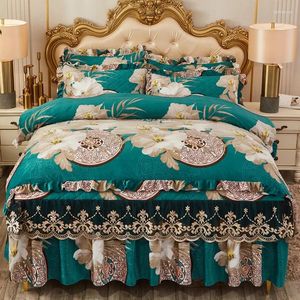 Bedding Sets Warm Winter Chinese Cotton Crystal Coral Velvet Bed Skirt 4-piece Set 1.8m Flannel Wedding Cover