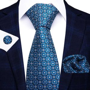 Zestaw krawata na szyję Nowy projekt hurtowy jedwabny krawat dla mężczyzn krawat ślubny krawat kieszonkowy zestaw kase