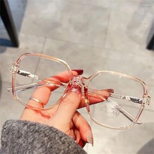 Solglasögon PC Anti-UV Blue Rays Glasses Fashion Big Frame Vision Care Myopia Ultra-Light Flat Mirror Eyewear Women Män