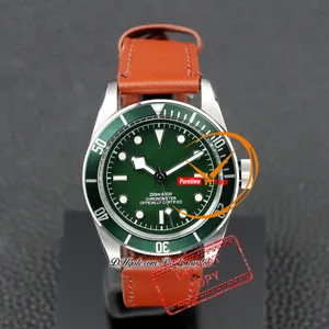 M79230 A21J Automatic Mens Watch 41mm Steel Case Green Dial White Markers Brown Leather Strap Sports Watches Reloj Hombre Montre Hommes Puretime PTTD c3